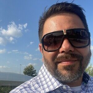 Meet your Posher, Arnulfo